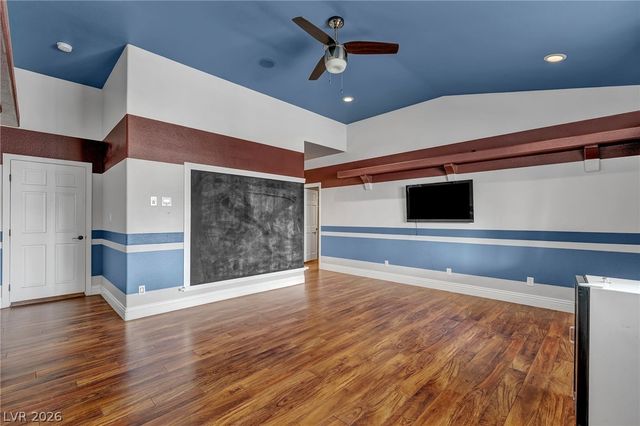 8113 Sapphire Bay Circle, Las Vegas, NV 89128