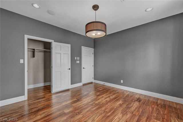 8113 Sapphire Bay Circle, Las Vegas, NV 89128