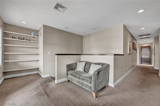 8113 Sapphire Bay Circle, Las Vegas, NV 89128