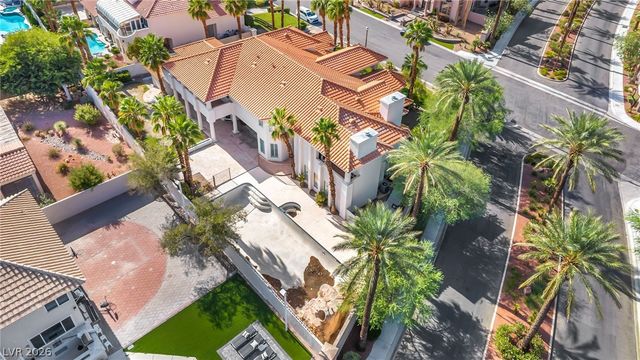 8113 Sapphire Bay Circle, Las Vegas, NV 89128