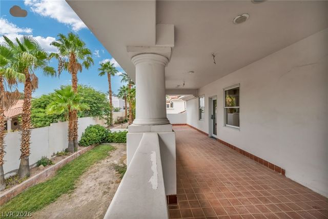 8113 Sapphire Bay Circle, Las Vegas, NV 89128