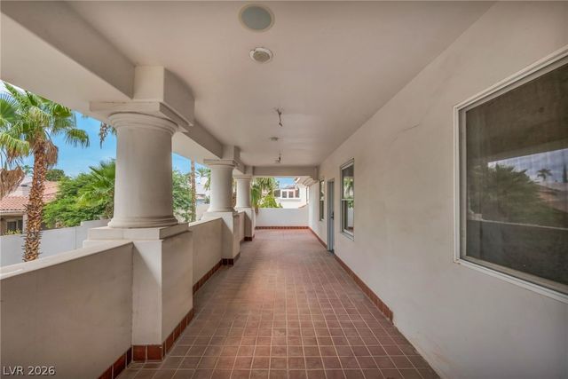 8113 Sapphire Bay Circle, Las Vegas, NV 89128