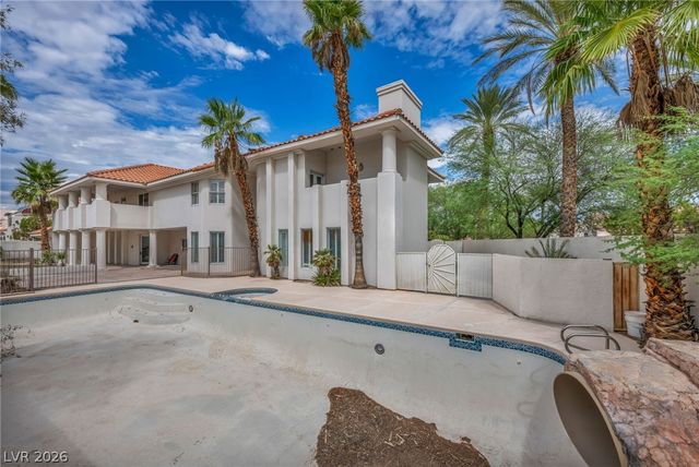 8113 Sapphire Bay Circle, Las Vegas, NV 89128