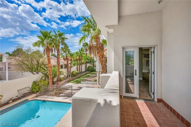 8113 Sapphire Bay Circle, Las Vegas, NV 89128