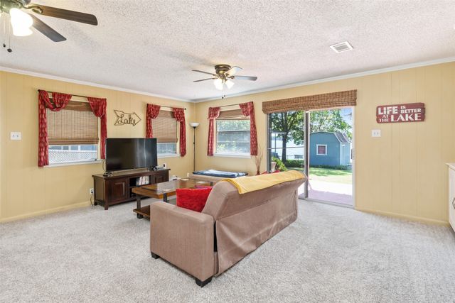 107 Briarwood Drive, Mabank, TX 75156