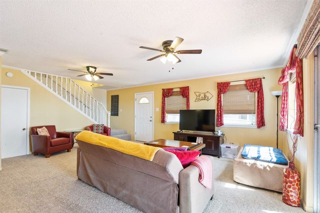 107 Briarwood Drive, Mabank, TX 75156