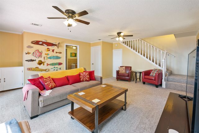 107 Briarwood Drive, Mabank, TX 75156