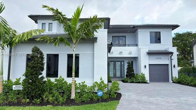 19708 NE 14th Ave, Miami, FL 33179