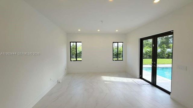 19708 NE 14th Ave, Miami, FL 33179