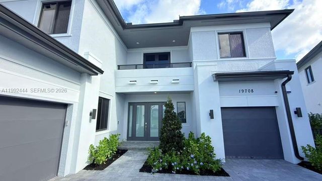 19708 NE 14th Ave, Miami, FL 33179