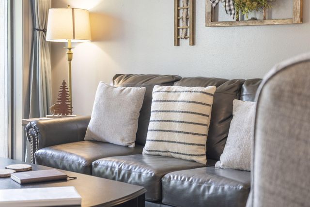 412 Notch Lane 3, Branson West, MO 65737