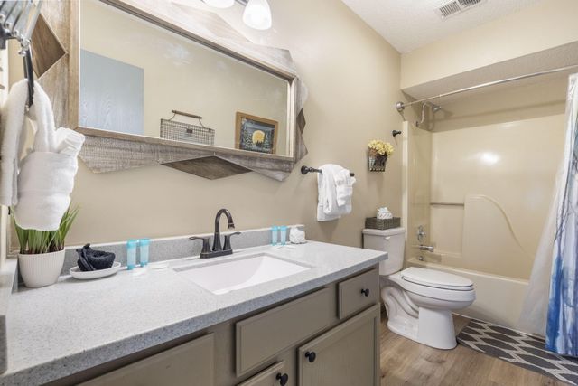 412 Notch Lane 3, Branson West, MO 65737