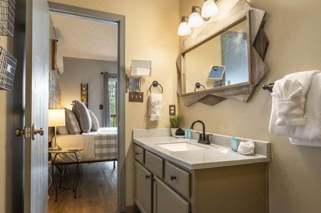 412 Notch Lane 3, Branson West, MO 65737