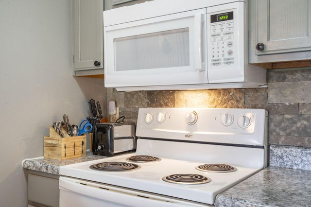 412 Notch Lane 3, Branson West, MO 65737