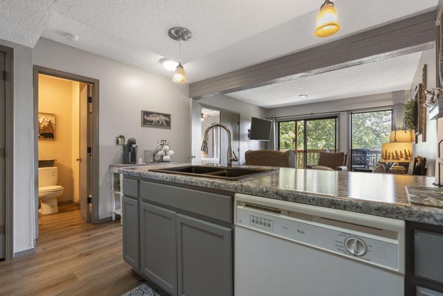 412 Notch Lane 3, Branson West, MO 65737