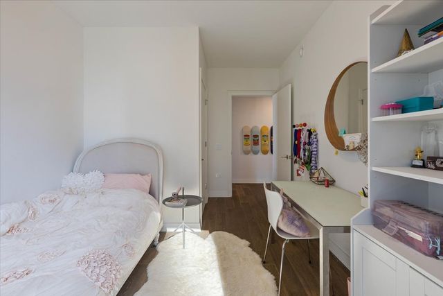 211 N Harbor Drive 409, Chicago, IL 60601
