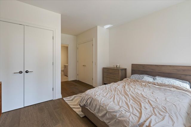 211 N Harbor Drive 409, Chicago, IL 60601