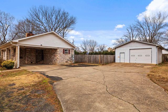 100 Fortson Drive, Cabot, AR 72023