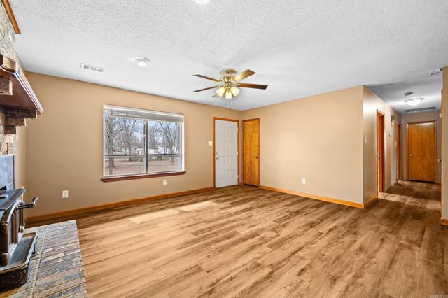 100 Fortson Drive, Cabot, AR 72023