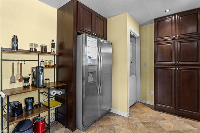 925 Avalon AVE, Chesapeake, VA 23324