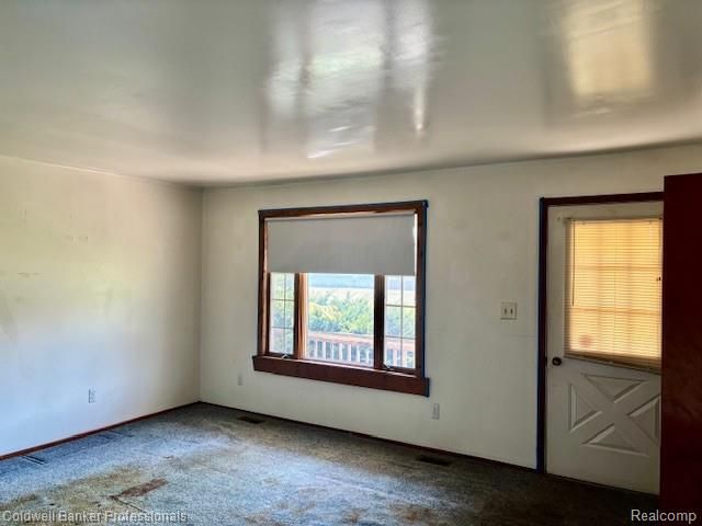 25449 Bell Road, New Boston, MI 48164