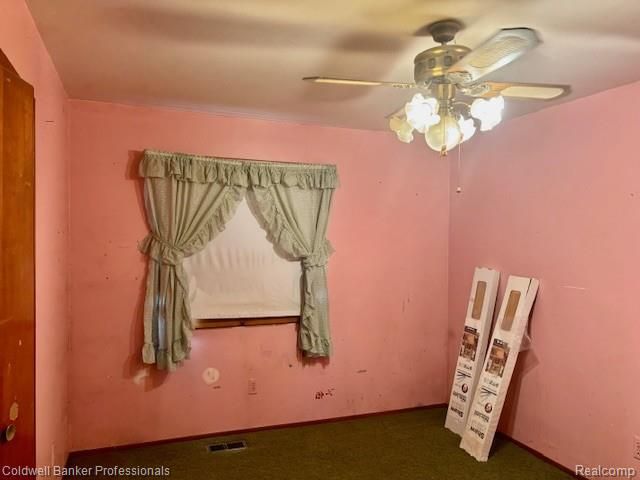 25449 Bell Road, New Boston, MI 48164