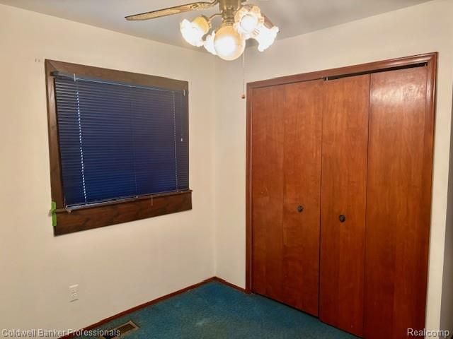 25449 Bell Road, New Boston, MI 48164