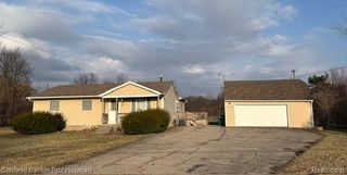 25449 Bell Road, New Boston, MI 48164