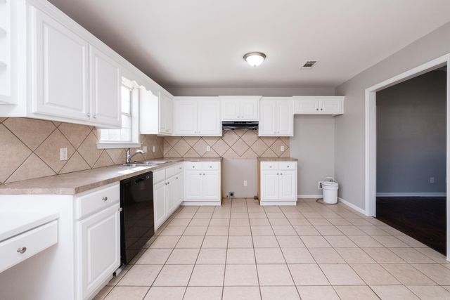 7809 Hayley Drive, Sherwood, AR 72120