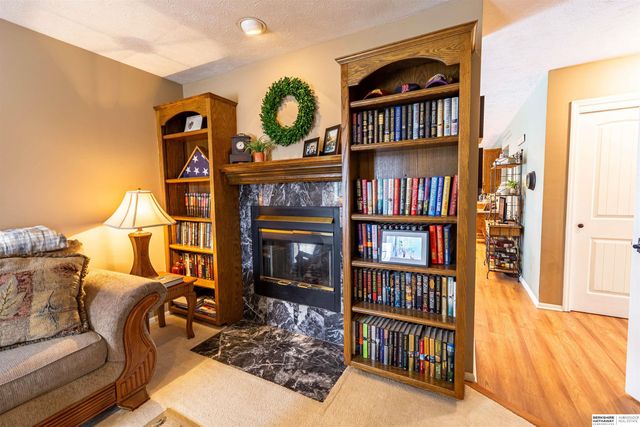 16812 M Circle, Omaha, NE 68135