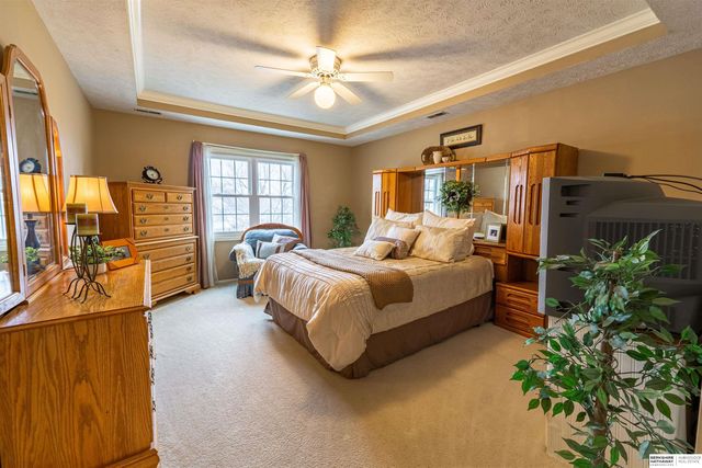 16812 M Circle, Omaha, NE 68135