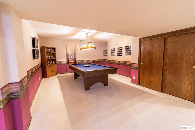 16812 M Circle, Omaha, NE 68135