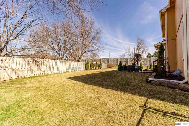 16812 M Circle, Omaha, NE 68135