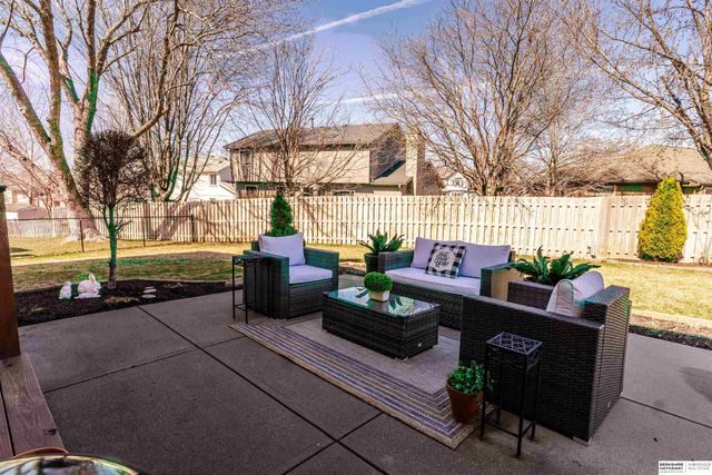 16812 M Circle, Omaha, NE 68135