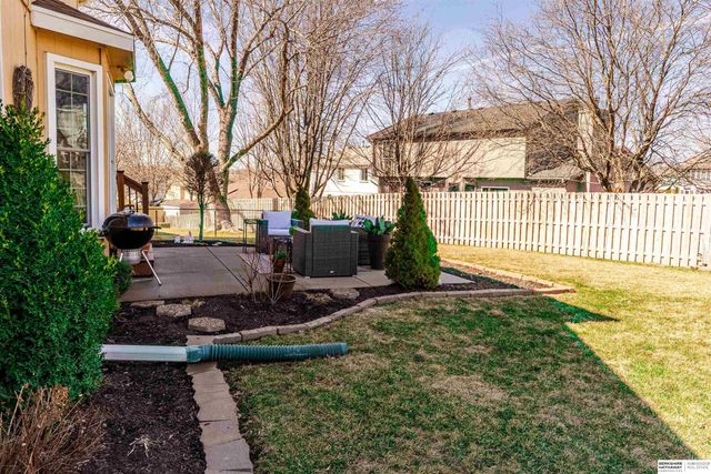 16812 M Circle, Omaha, NE 68135