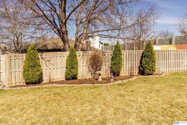 16812 M Circle, Omaha, NE 68135