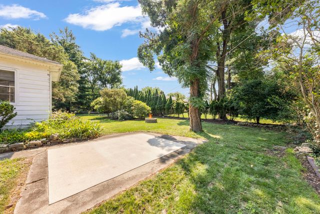 354 Indian Drive, Glen Ellyn, IL 60137