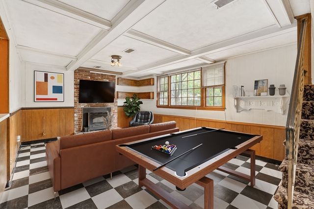 29 Patricia Rd, Sudbury, MA 01776