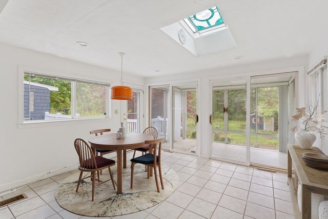 29 Patricia Rd, Sudbury, MA 01776