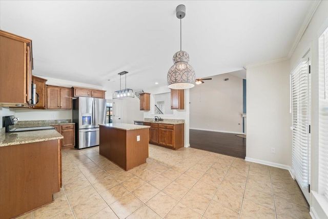 6003 ABIGAIL BLUFFS CV, Bartlett, TN 38135