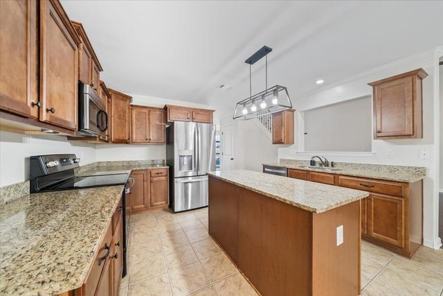 6003 ABIGAIL BLUFFS CV, Bartlett, TN 38135