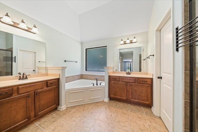 6003 ABIGAIL BLUFFS CV, Bartlett, TN 38135