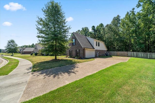 6003 ABIGAIL BLUFFS CV, Bartlett, TN 38135