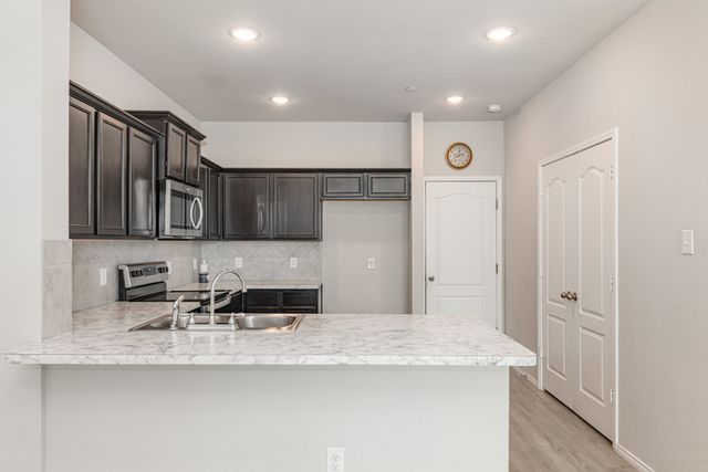 2216 Canongate Drive, Denton, TX 76207