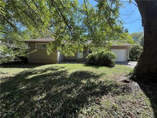 8605 E 114th Street, Kansas City, MO 64134