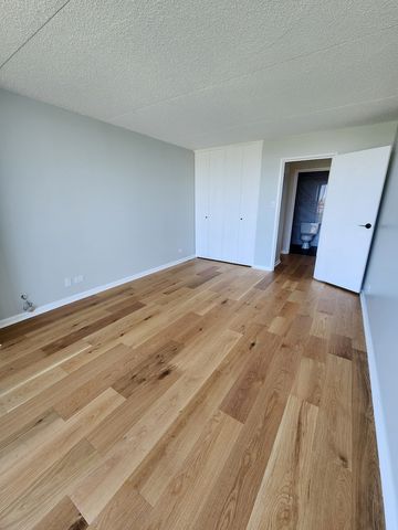 2015 S Finley Road S 900, Lombard, IL 60148
