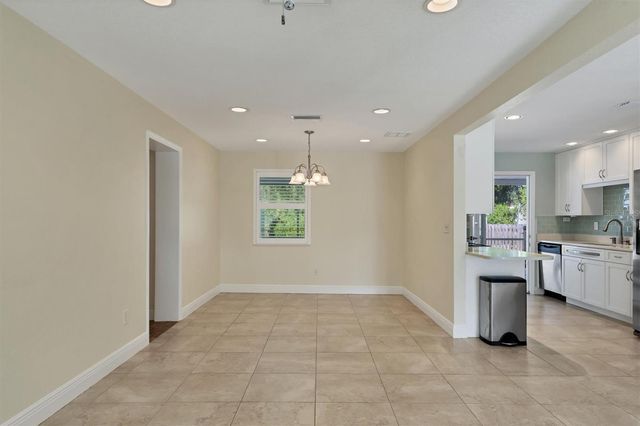 2506 TEAL AVENUE, Sarasota, FL 34232