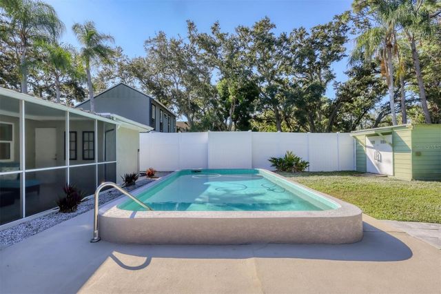 2506 TEAL AVENUE, Sarasota, FL 34232