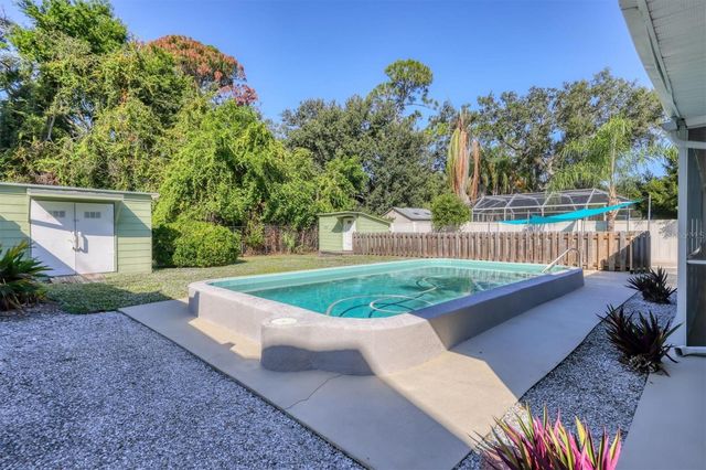 2506 TEAL AVENUE, Sarasota, FL 34232