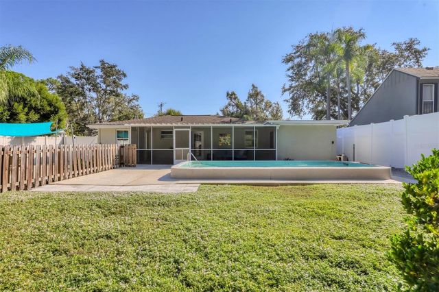 2506 TEAL AVENUE, Sarasota, FL 34232